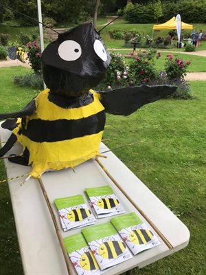bee2